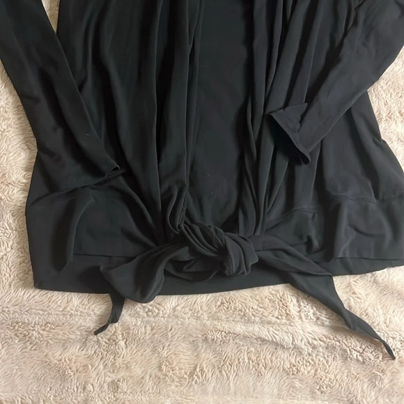 Lululemon tie front lightweight cardigan XS - Picture 2 of 5